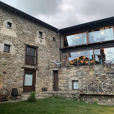 Bed and Breakfast Mas Farner - Adults Only Льївія Екстер'єр фото