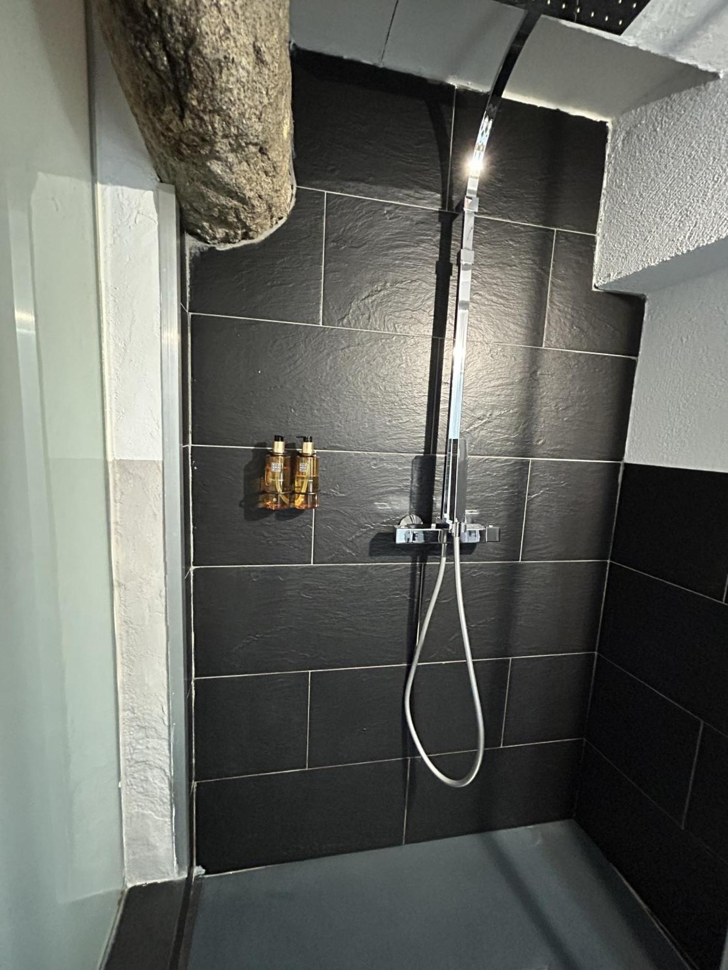 Bed and Breakfast Mas Farner - Adults Only Льївія Номер фото